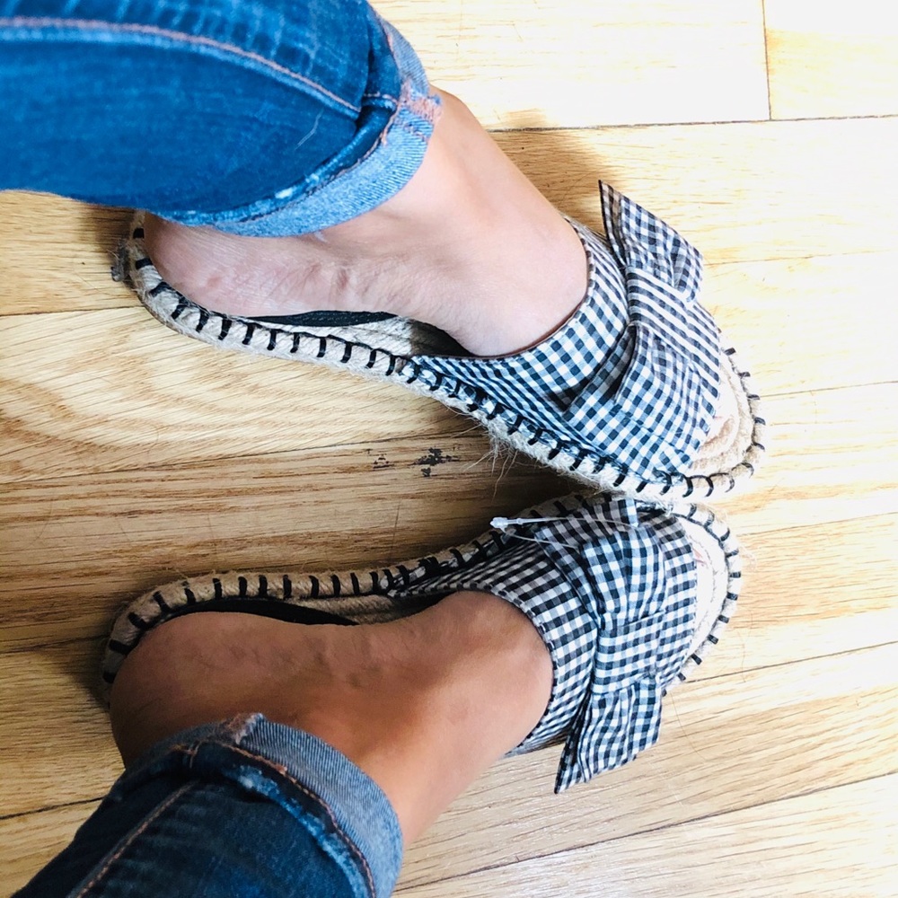 Sandals - Picture 2 of 3